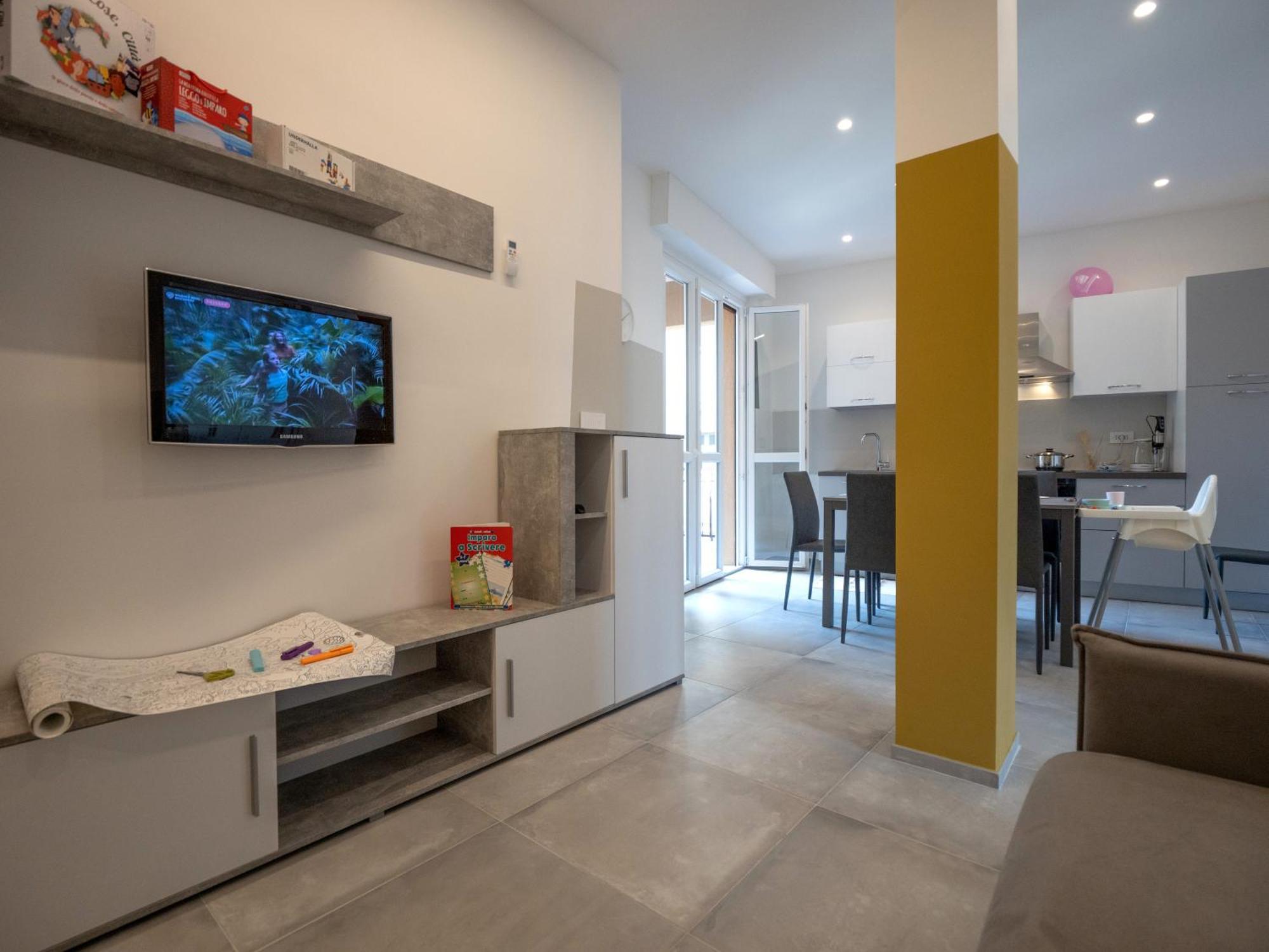 Babyaccomodation Family Bright Пьетра-Лигуре Экстерьер фото