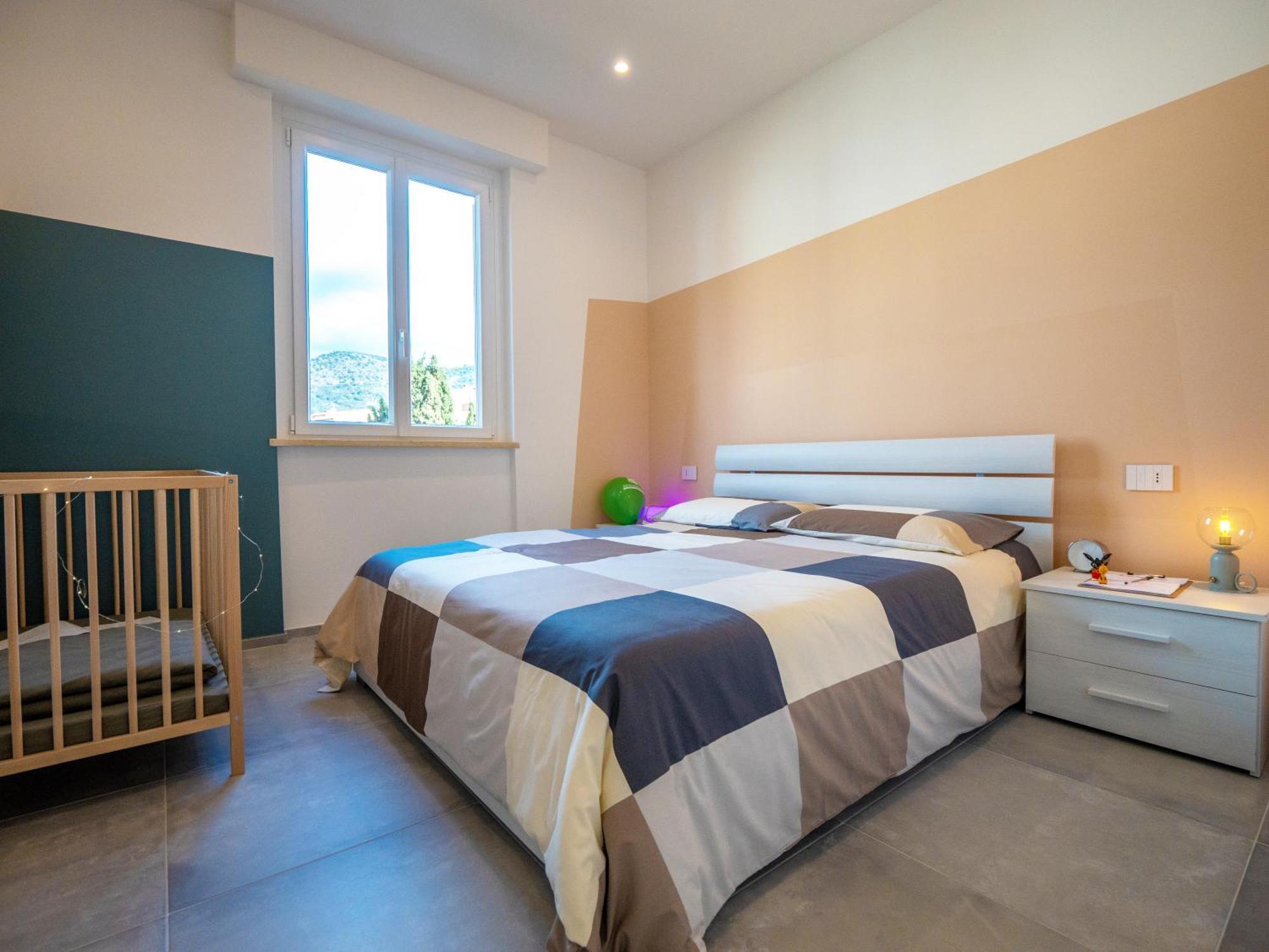 Babyaccomodation Family Bright Пьетра-Лигуре Экстерьер фото